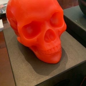 D.L. & Co Large Skull Candle